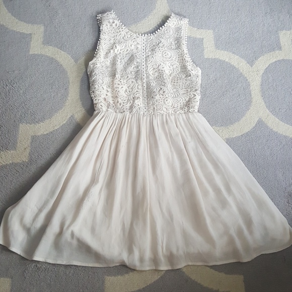 Cream and gold sundress - Picture 1 of 4